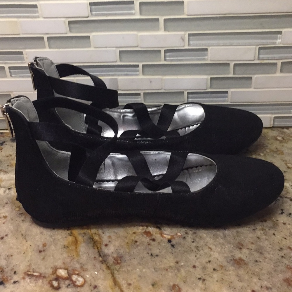 EUC girls flats - Donated